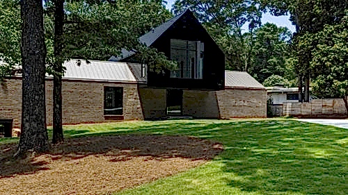 Symphony Show House							 House Bathroom Kitchen Flooring Fireplace							 Bluette Tundra Blue Pietra Grey Aegean White Calacatta Lucina Extra Fusion Wow Grey Diano Vein Cut Portoro Gold